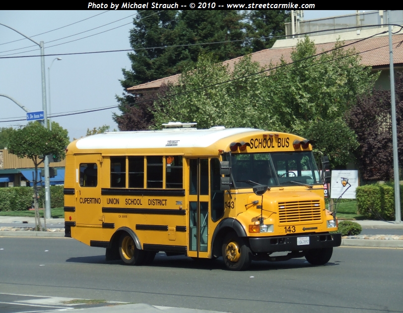 Cupertino Union School District Buses @ Streetcarmike.com